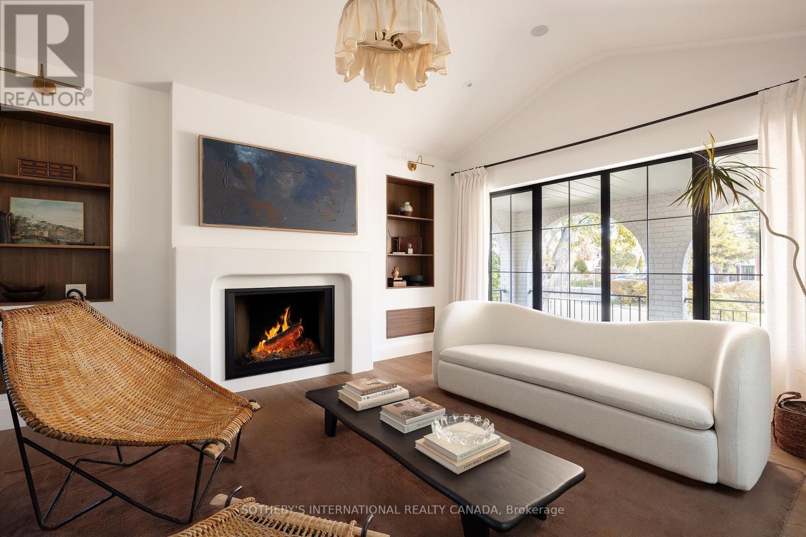 36 Rosemeade Avenue, Toronto, Ontario  M8Y 3A3 - Photo 4 - W12661762