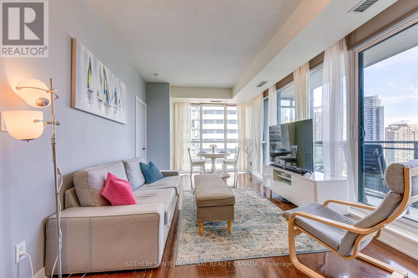 1202 - 4070 Confederation Parkway, Mississauga, Ontario  L5B 0E9 - Photo 10 - W12661850