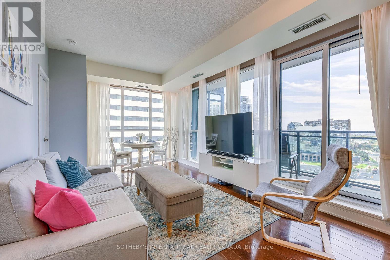 1202 - 4070 Confederation Parkway, Mississauga, Ontario  L5B 0E9 - Photo 11 - W12661850