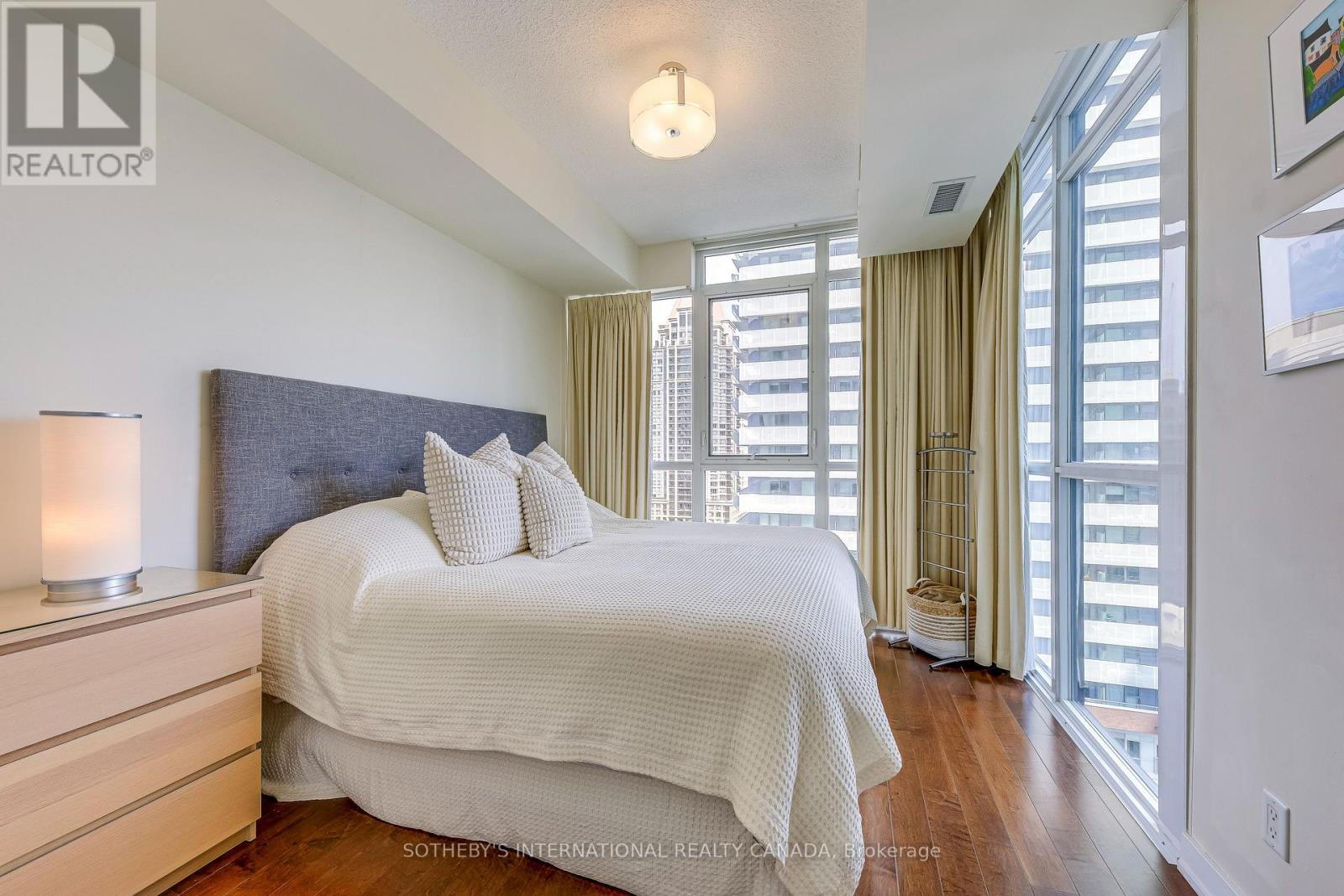 1202 - 4070 Confederation Parkway, Mississauga, Ontario  L5B 0E9 - Photo 17 - W12661850