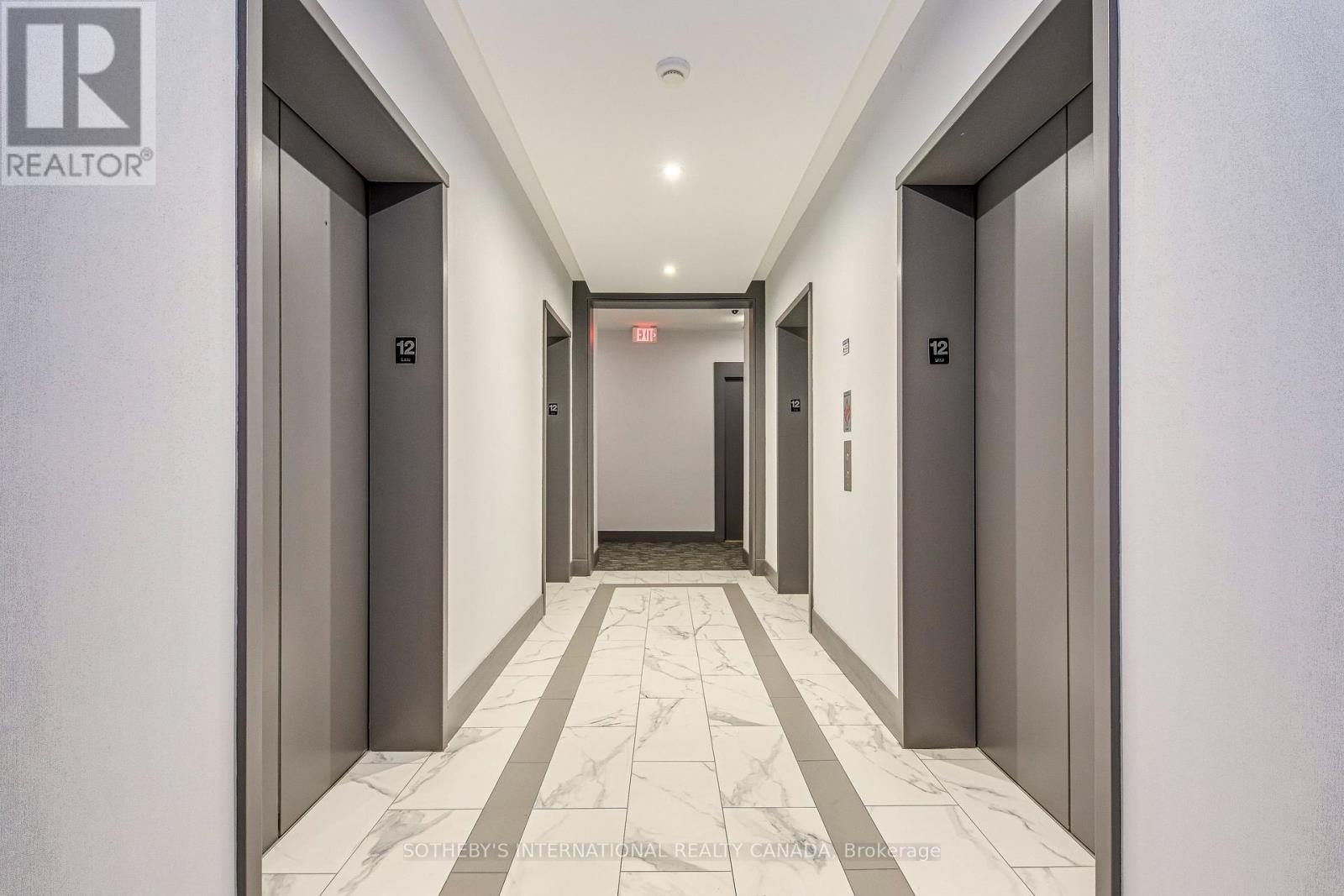 1202 - 4070 Confederation Parkway, Mississauga, Ontario  L5B 0E9 - Photo 5 - W12661850