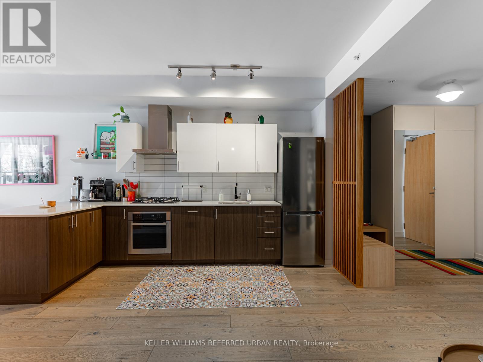 222 - 38 Howard Park Avenue, Toronto, Ontario  M6R 0A7 - Photo 11 - W12661858