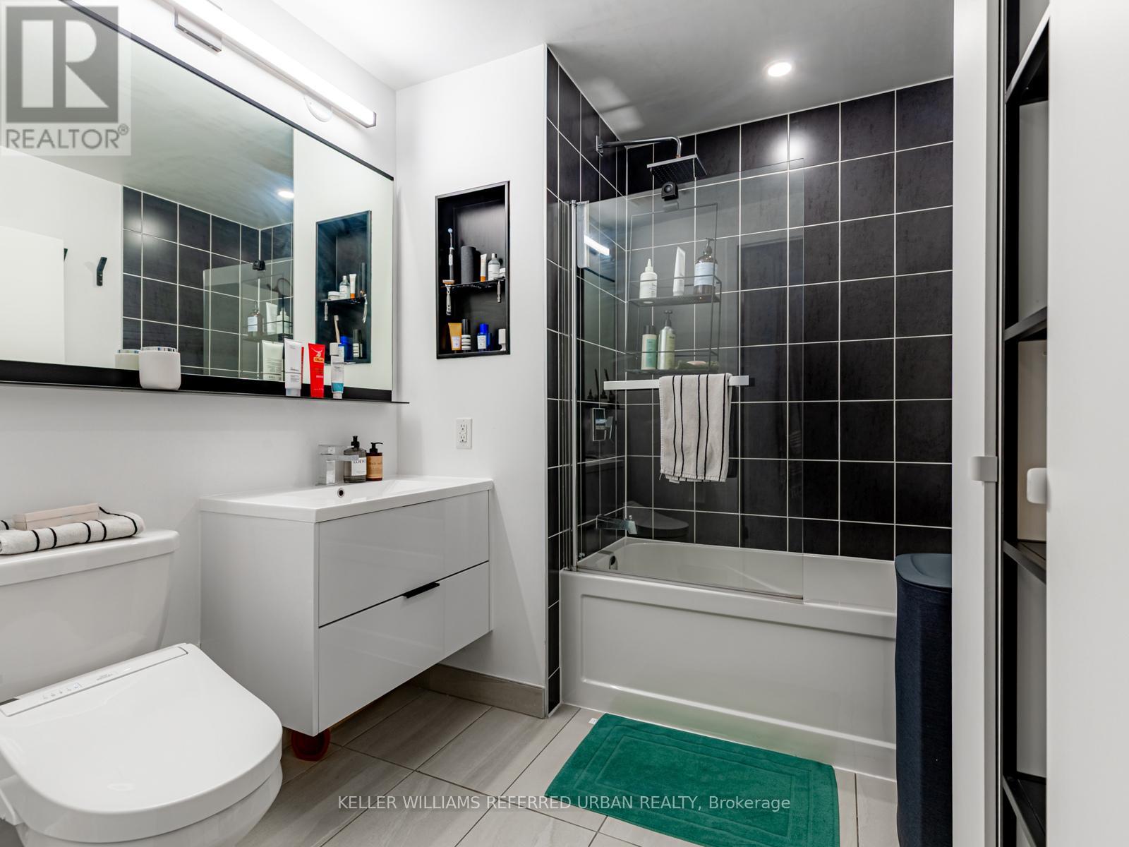 222 - 38 Howard Park Avenue, Toronto, Ontario  M6R 0A7 - Photo 24 - W12661858