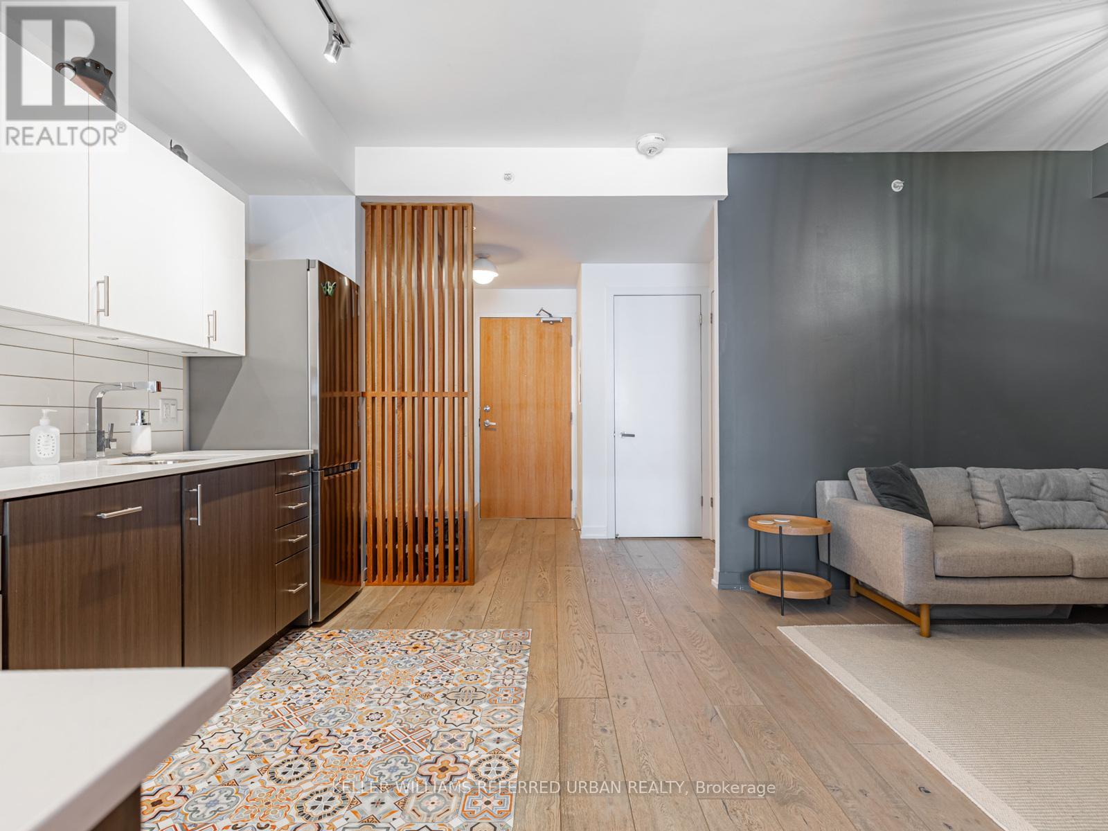 222 - 38 Howard Park Avenue, Toronto, Ontario  M6R 0A7 - Photo 6 - W12661858