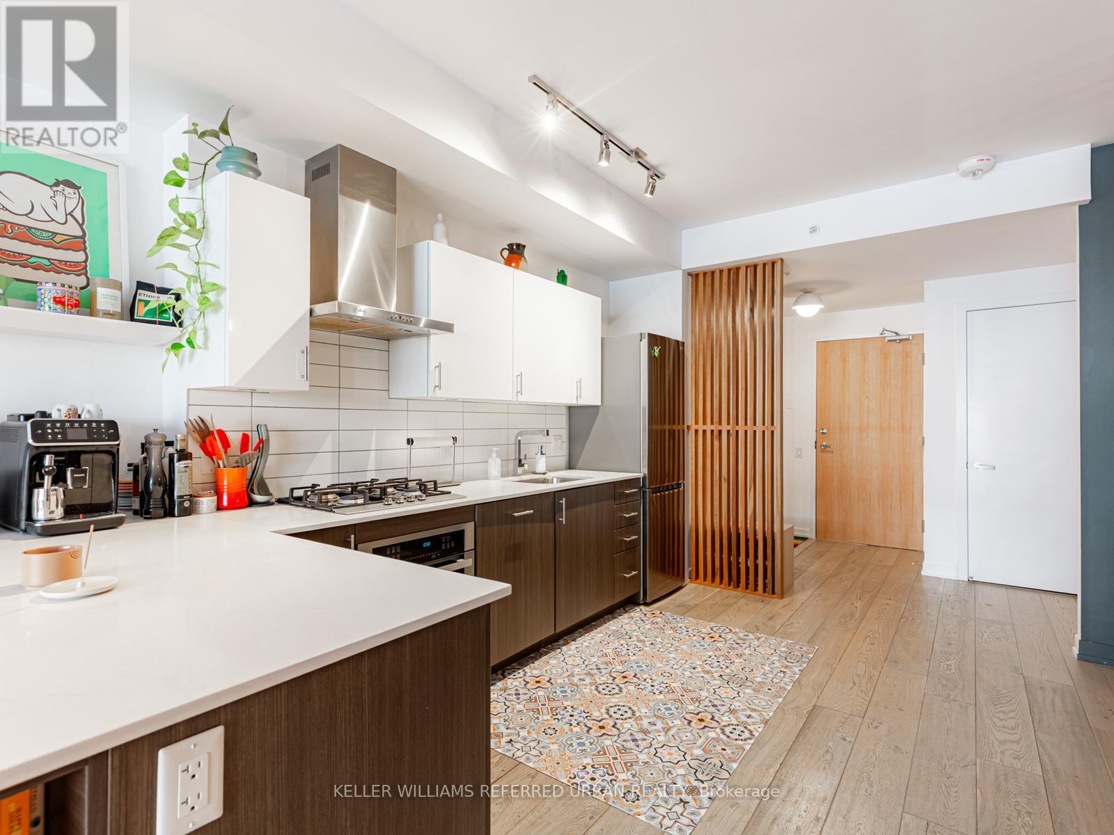 222 - 38 Howard Park Avenue, Toronto, Ontario  M6R 0A7 - Photo 8 - W12661858