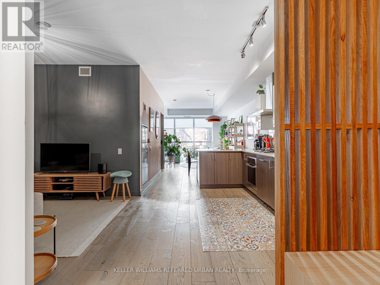 222 - 38 Howard Park Avenue, Toronto, Ontario  M6R 0A7 - Photo 9 - W12661858