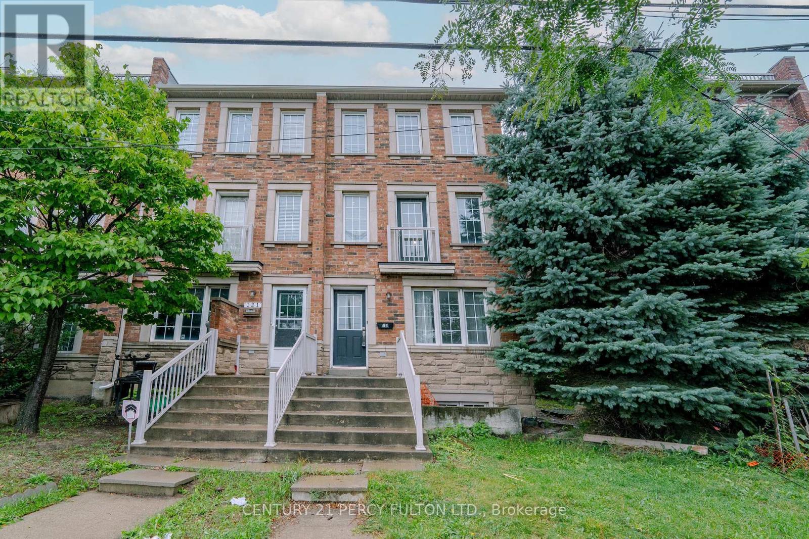 119 TORBARRIE ROAD, Toronto, Ontario