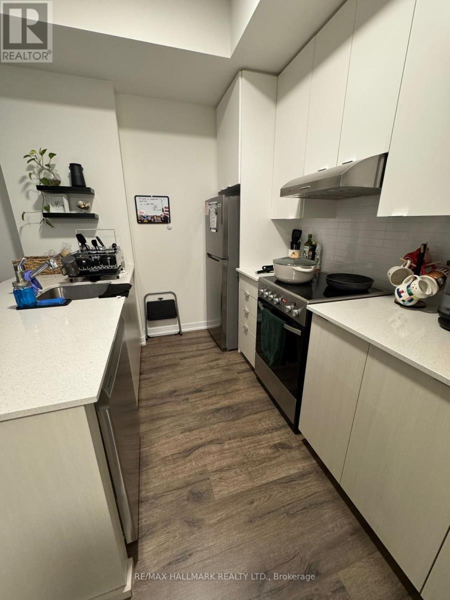 111 - 140 Canon Jackson Drive, Toronto, Ontario  M6M 0B9 - Photo 3 - W12661884