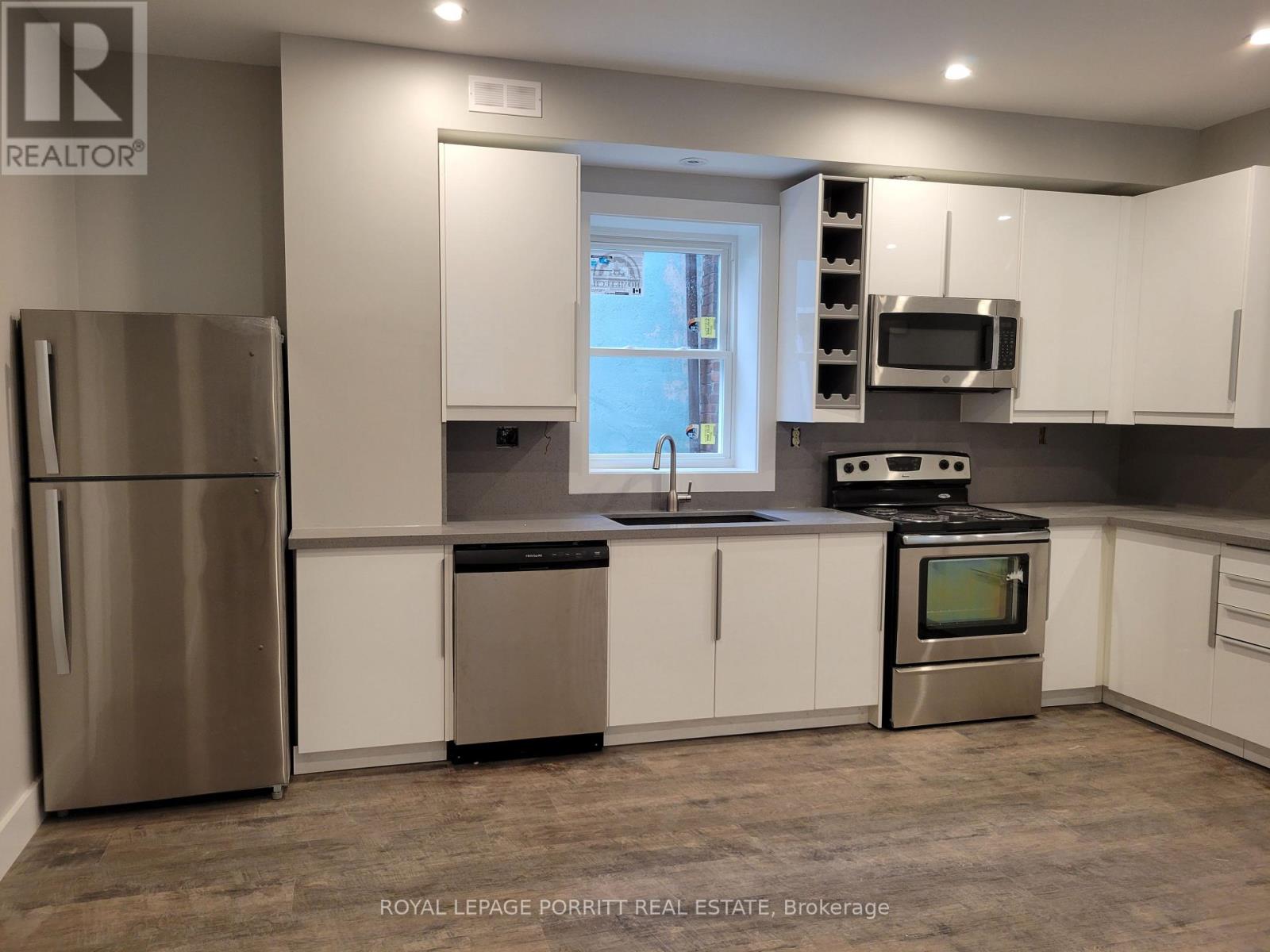 #1 - 333 Silverthorn Avenue, Toronto, Ontario  M6N 3K5 - Photo 4 - W12662022