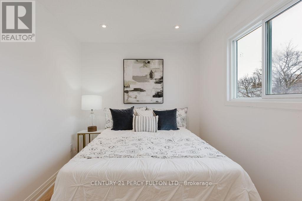 11 Bay Crest Drive, Brampton, Ontario  L6Z 1H5 - Photo 14 - W12662030