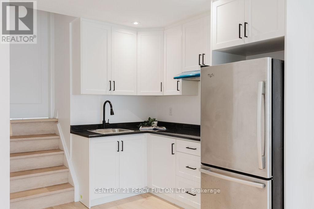 11 Bay Crest Drive, Brampton, Ontario  L6Z 1H5 - Photo 19 - W12662030