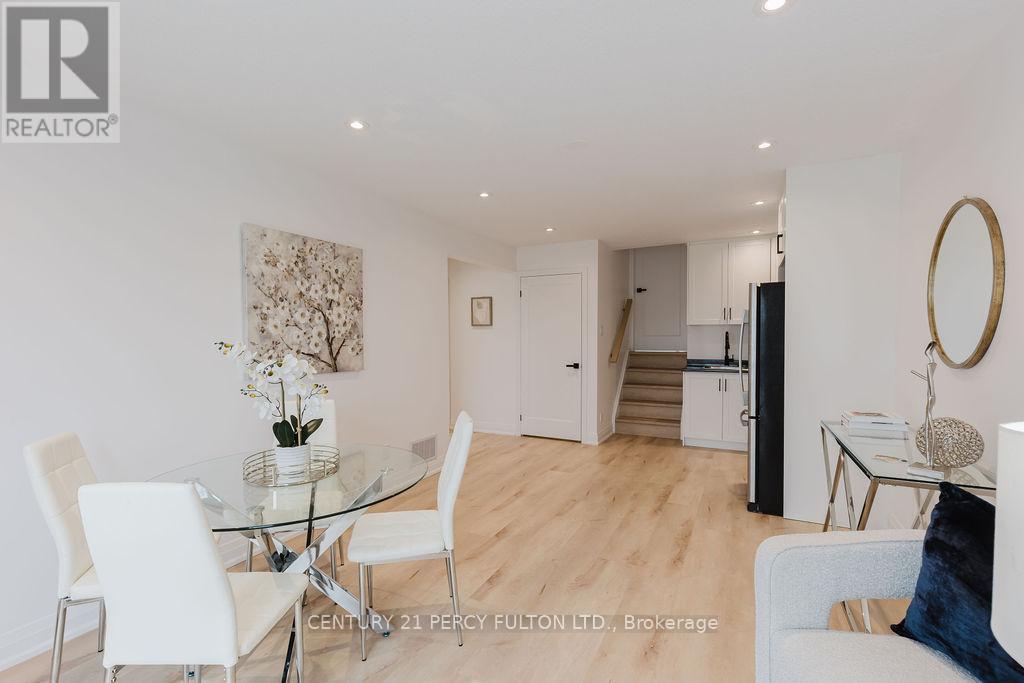 11 Bay Crest Drive, Brampton, Ontario  L6Z 1H5 - Photo 22 - W12662030