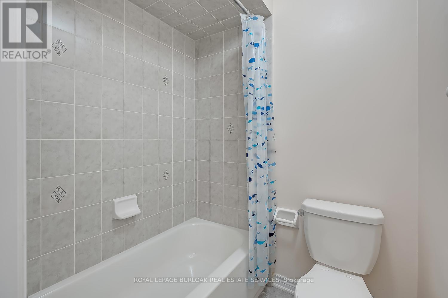 2105 Falling Green Drive, Oakville, Ontario  L6M 0G1 - Photo 28 - W12662056