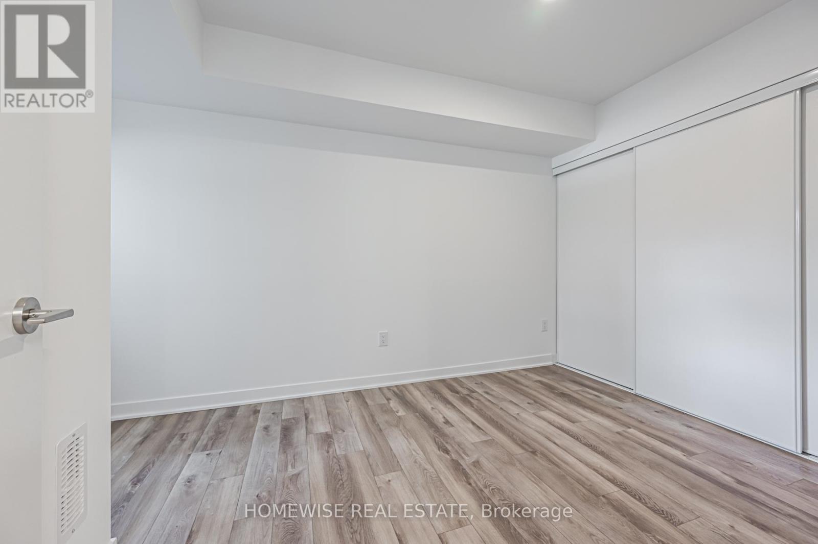 Th8 - 20 Ed Clark Gardens, Toronto, Ontario  M6N 0B5 - Photo 10 - W12662058