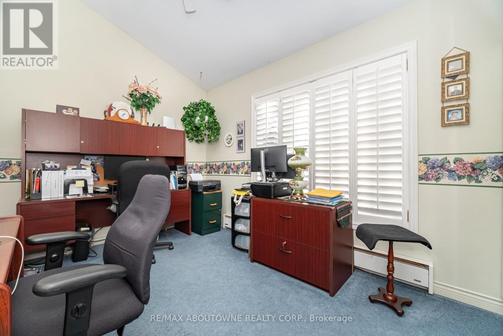 70 Germorda Drive, Oakville, Ontario  L6H 1A8 - Photo 36 - W12662084