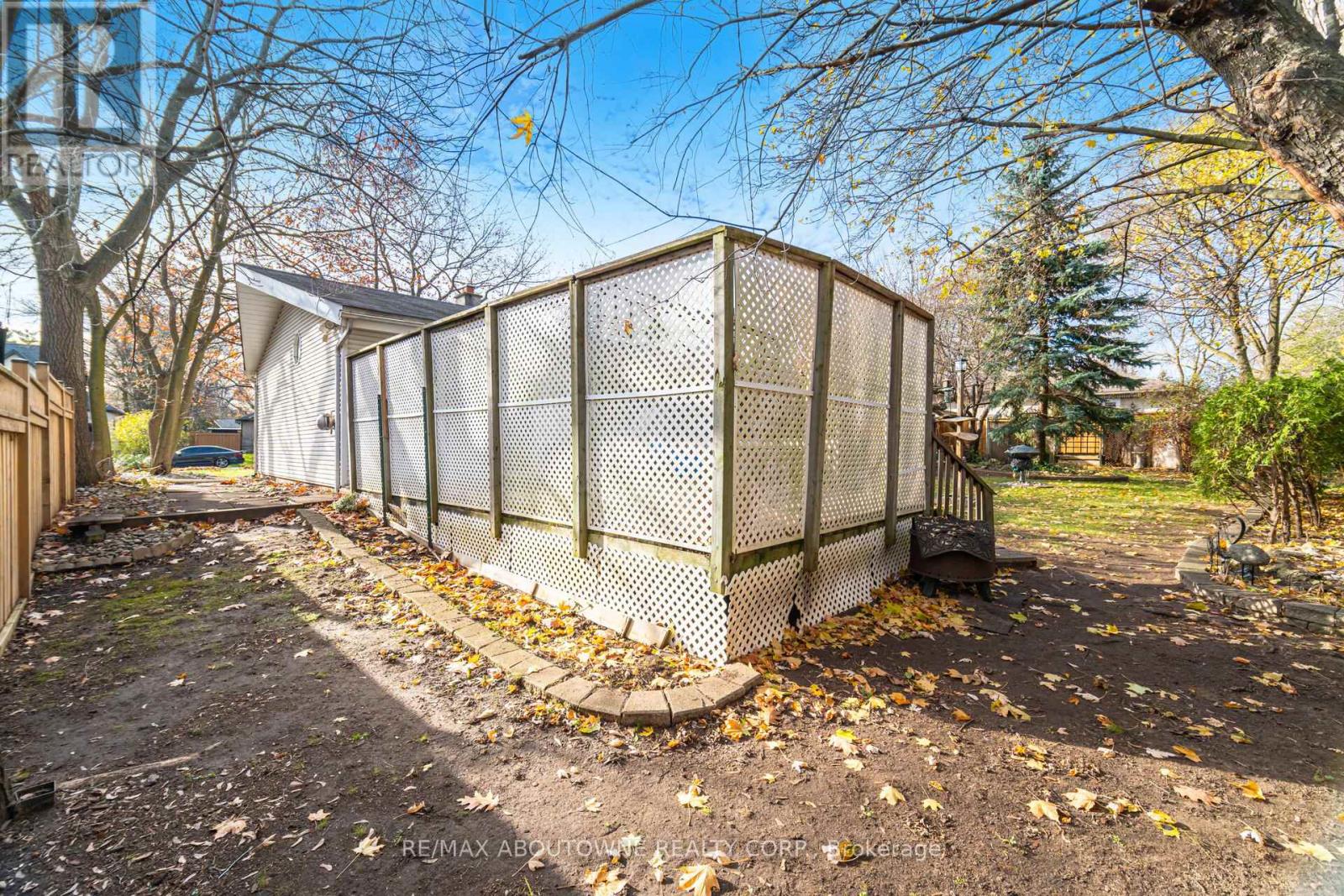 70 Germorda Drive, Oakville, Ontario  L6H 1A8 - Photo 42 - W12662084