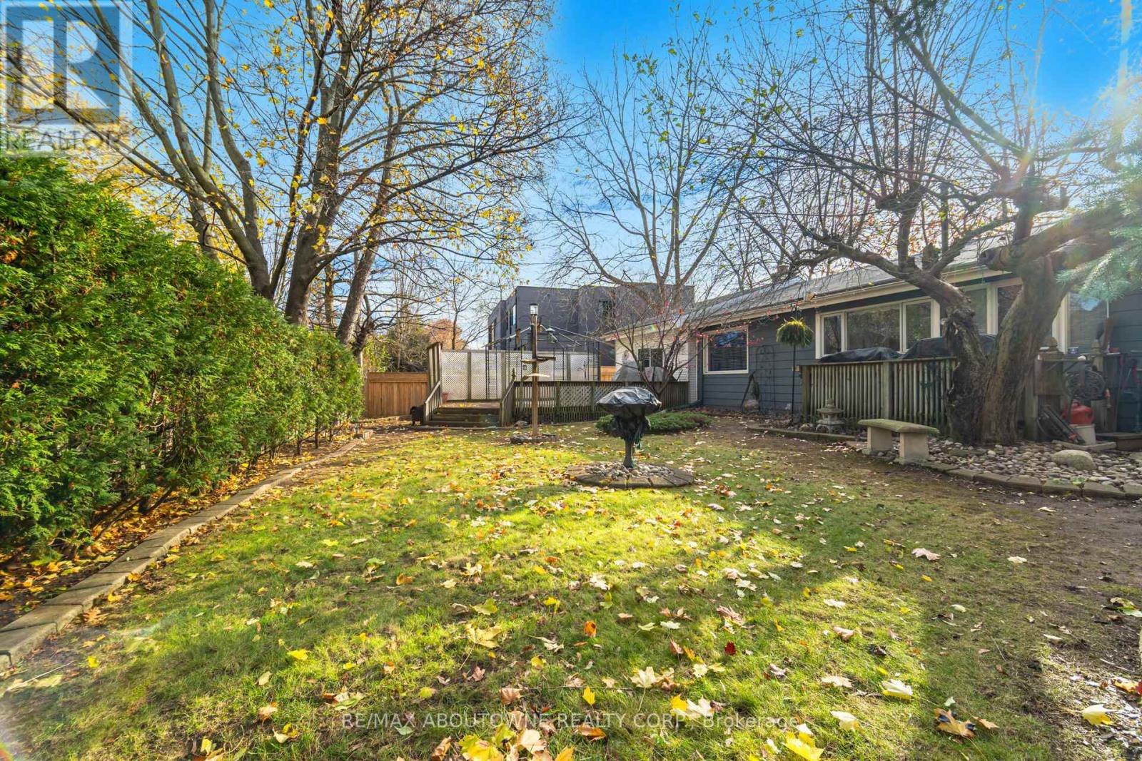 70 Germorda Drive, Oakville, Ontario  L6H 1A8 - Photo 43 - W12662084