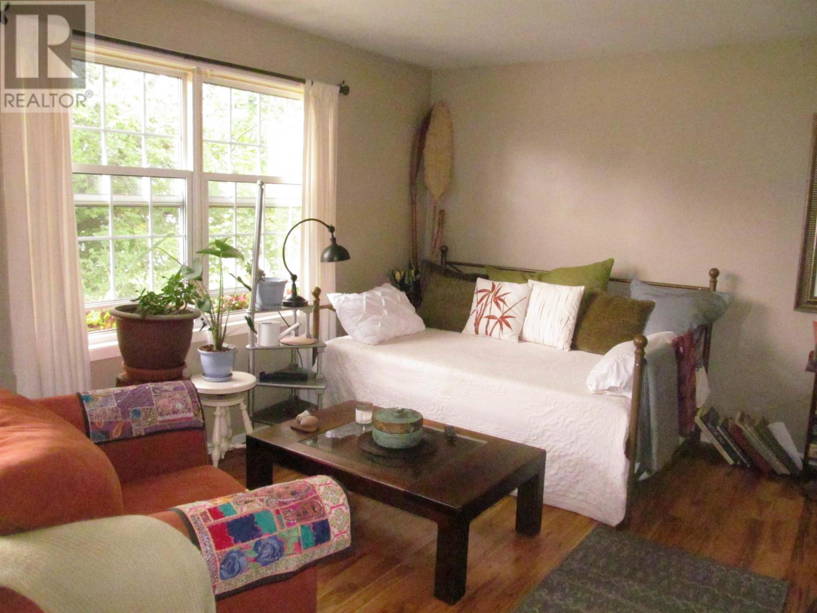 13-15 Macausland Drive, Charlottetown, Prince Edward Island  C1A 6P7 - Photo 14 - 202600160