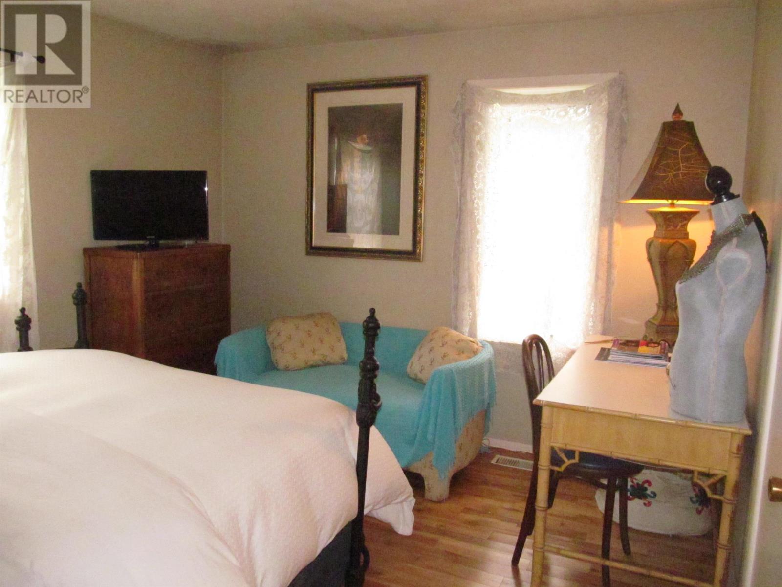 13-15 Macausland Drive, Charlottetown, Prince Edward Island  C1A 6P7 - Photo 18 - 202600160