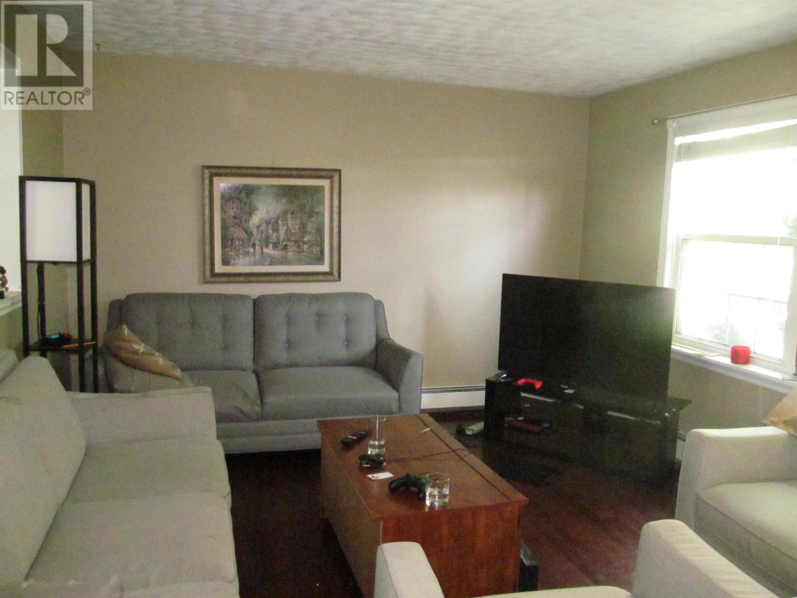 13-15 Macausland Drive, Charlottetown, Prince Edward Island  C1A 6P7 - Photo 6 - 202600160