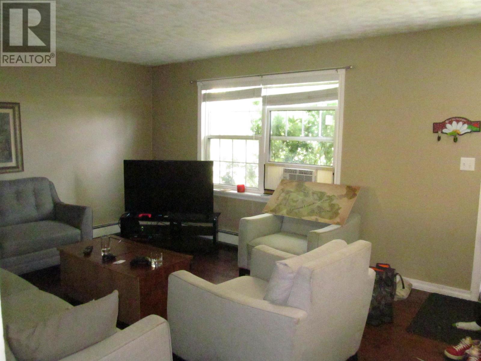 13-15 Macausland Drive, Charlottetown, Prince Edward Island  C1A 6P7 - Photo 7 - 202600160