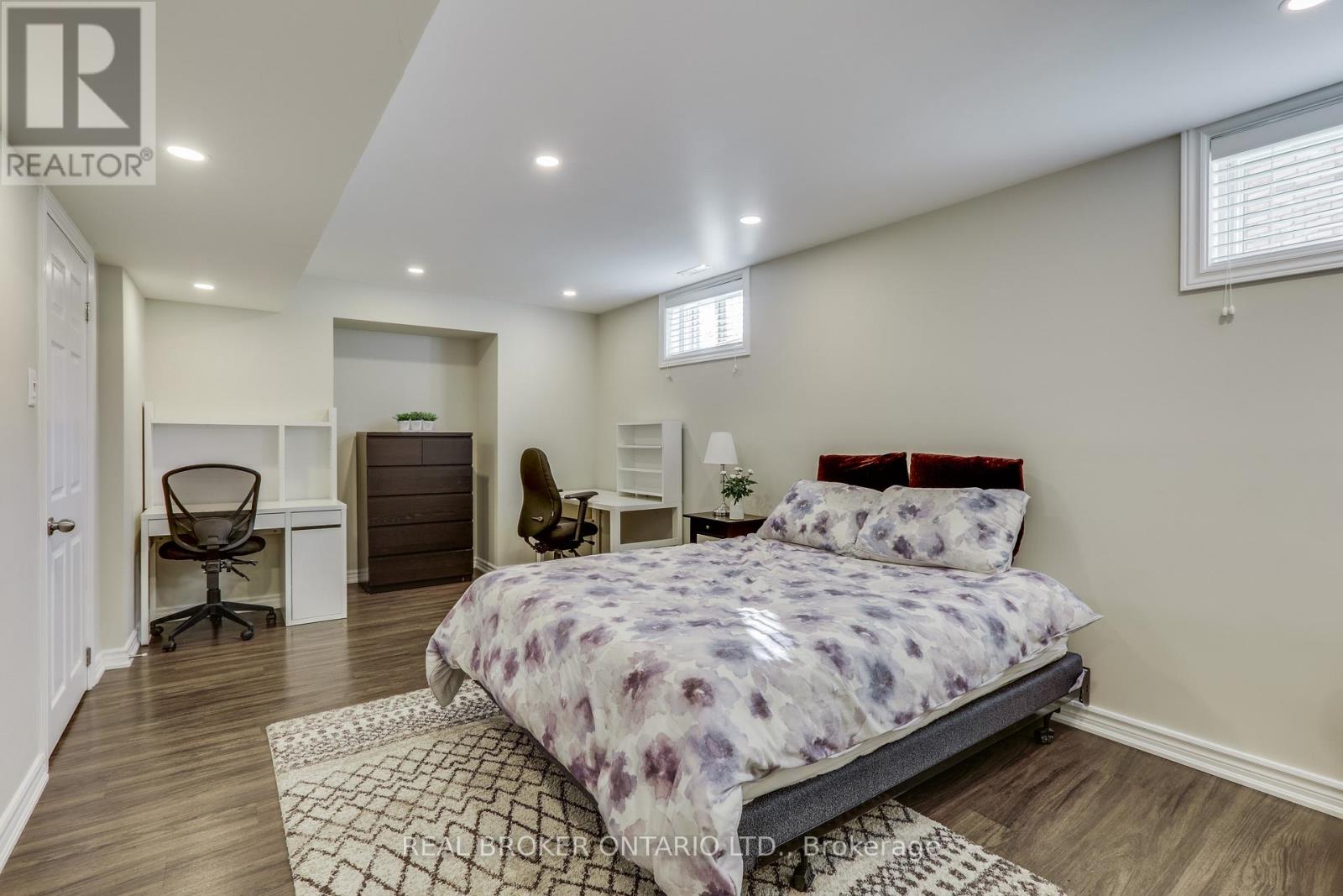 23 Chestnut Hill, London South, Ontario  N6K 4J5 - Photo 22 - X12660854