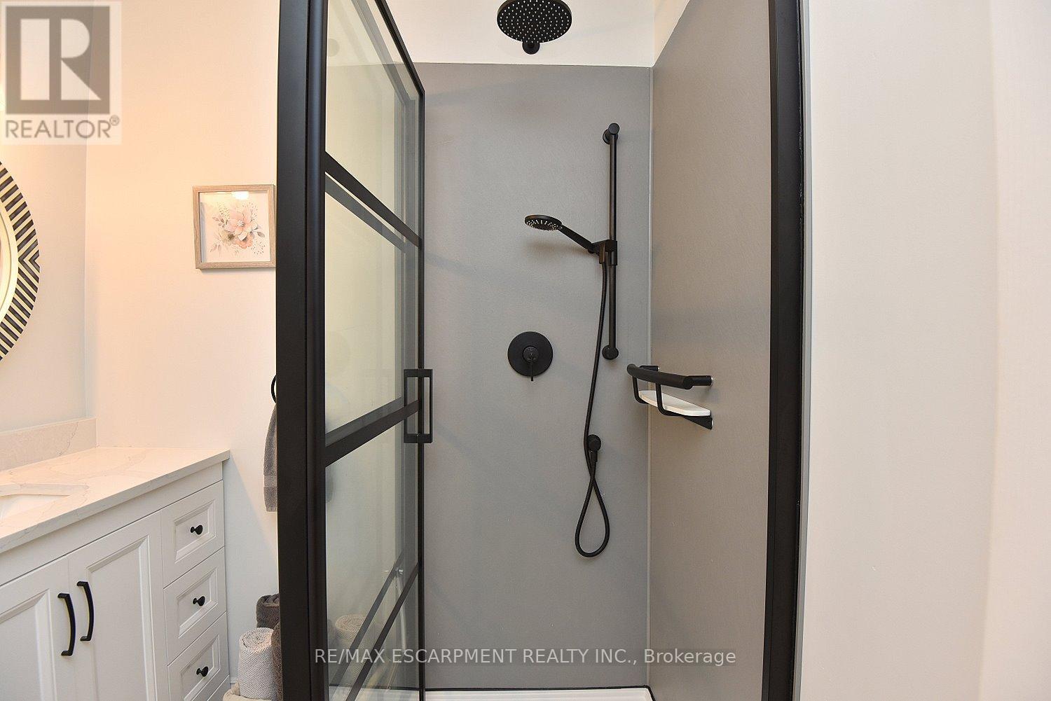 11 Jacqueline Boulevard, Hamilton, Ontario  L9B 2R1 - Photo 30 - X12661750