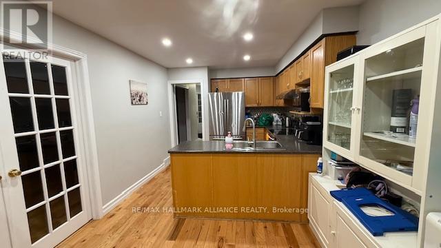 407 Westforest Trail, Kitchener, Ontario  N2N 3L8 - Photo 11 - X12661752