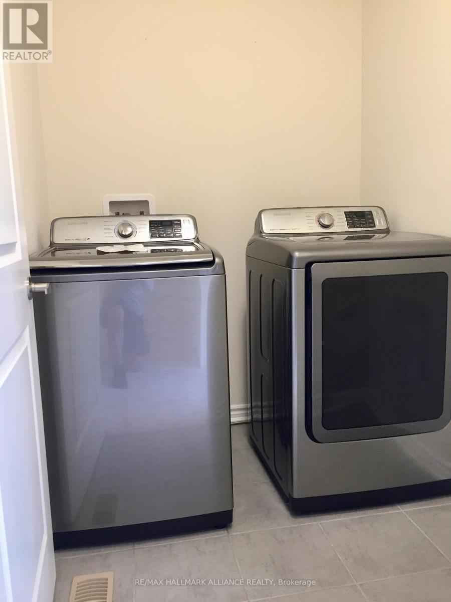 28 Wannamaker Crescent, Cambridge, Ontario  N3H 4R6 - Photo 5 - X12661766