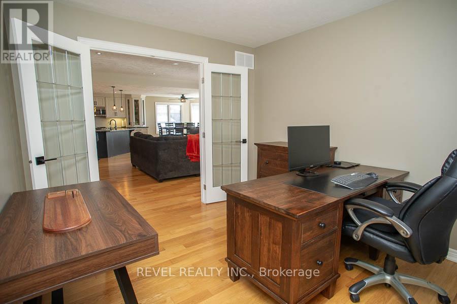 9 Davey Court, Haldimand, Ontario  N0A 1J0 - Photo 19 - X12661834