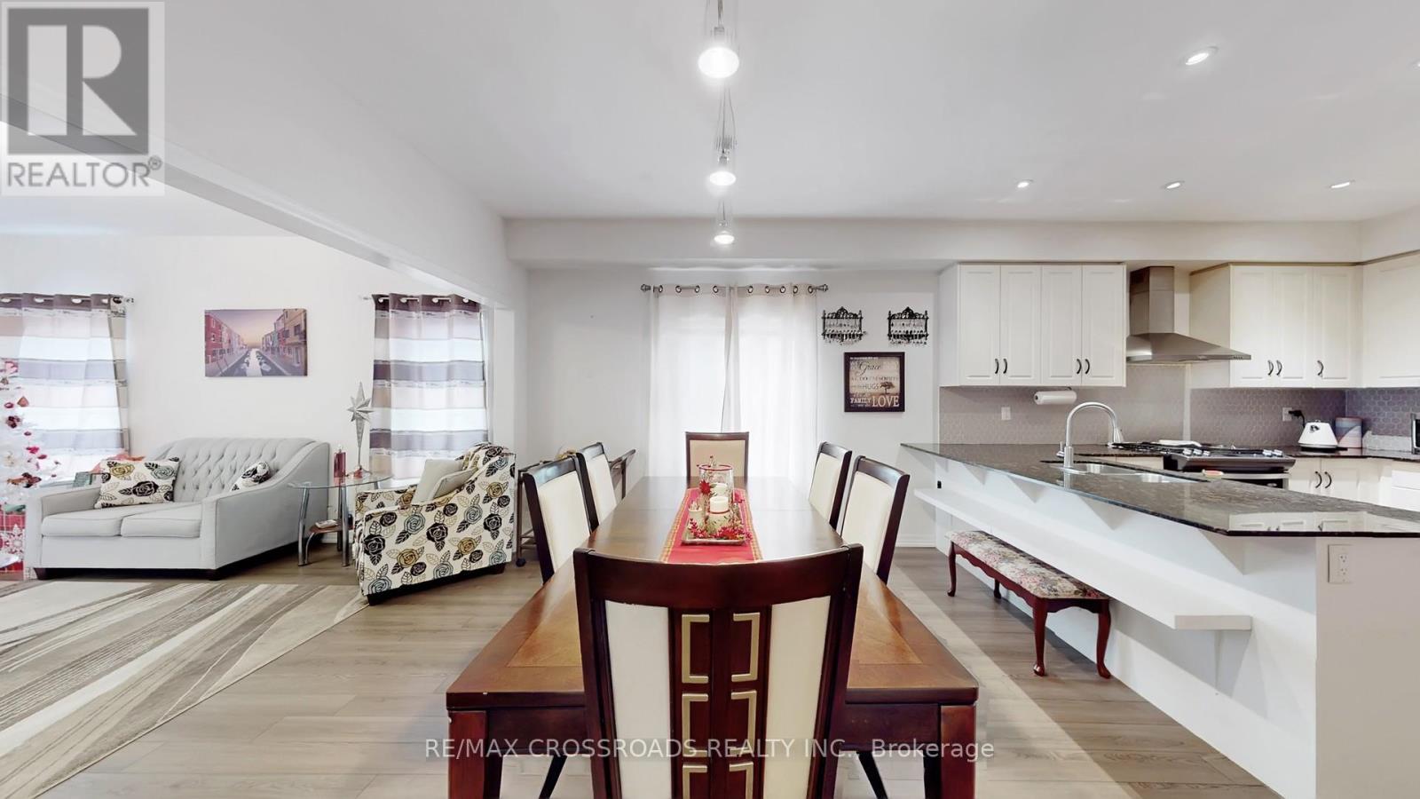 56 Dominion Crescent, Niagara-On-The-Lake, Ontario  L0S 1J1 - Photo 9 - X12661906