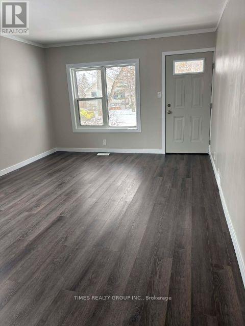 5216 43 Street, Camrose, Alberta  T4V 1B7 - Photo 17 - X12661950