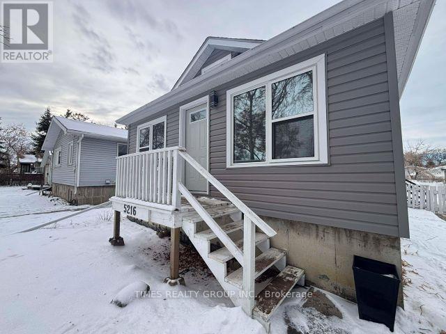 5216 43 Street, Camrose, Alberta  T4V 1B7 - Photo 2 - X12661950