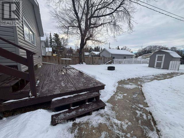 5216 43 Street, Camrose, Alberta  T4V 1B7 - Photo 36 - X12661950