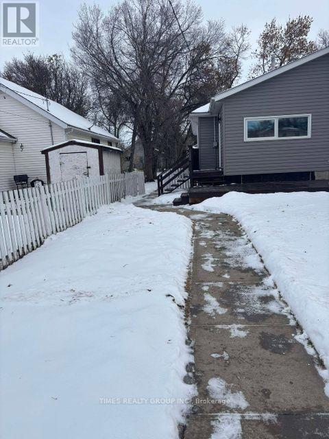 5216 43 Street, Camrose, Alberta  T4V 1B7 - Photo 37 - X12661950