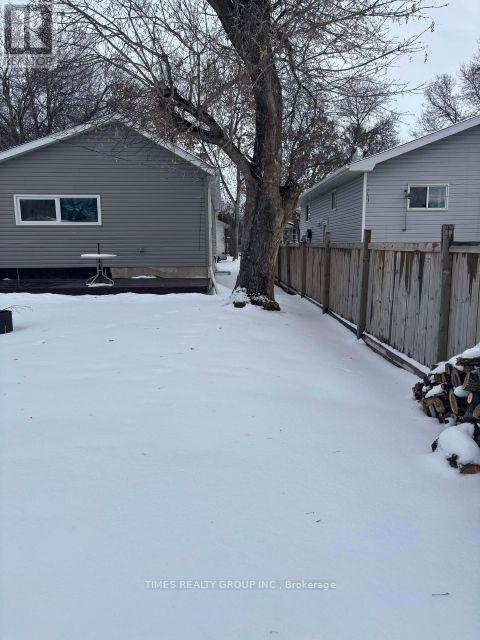 5216 43 Street, Camrose, Alberta  T4V 1B7 - Photo 39 - X12661950