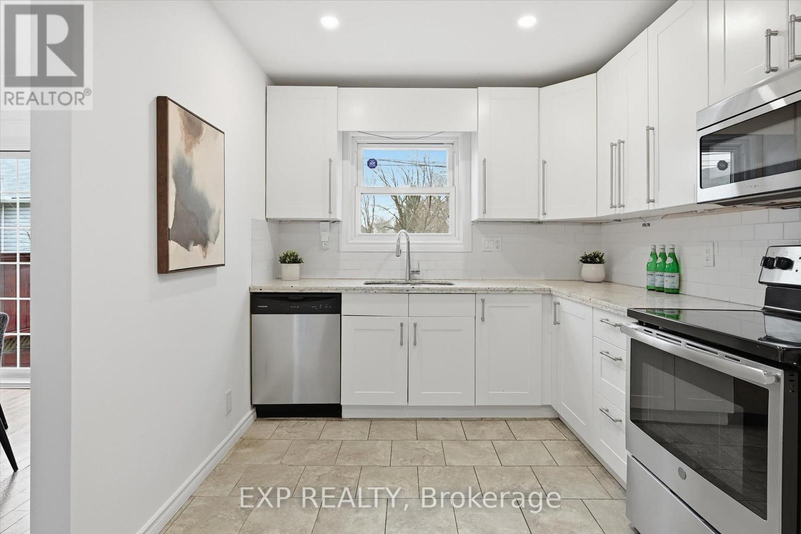 491 Dunsmure Road, Hamilton, Ontario  L8H 1G8 - Photo 10 - X12661972