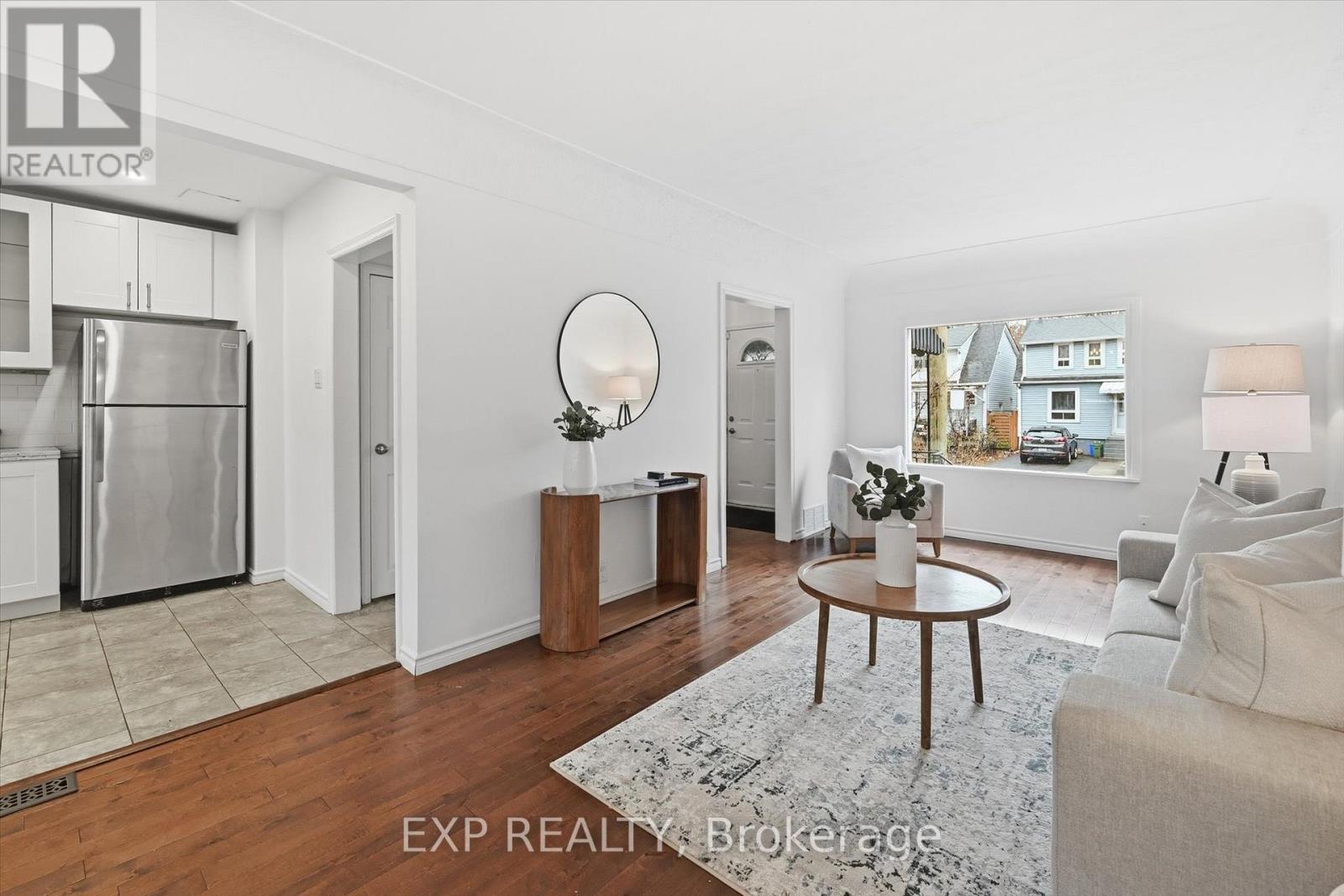 491 Dunsmure Road, Hamilton, Ontario  L8H 1G8 - Photo 6 - X12661972