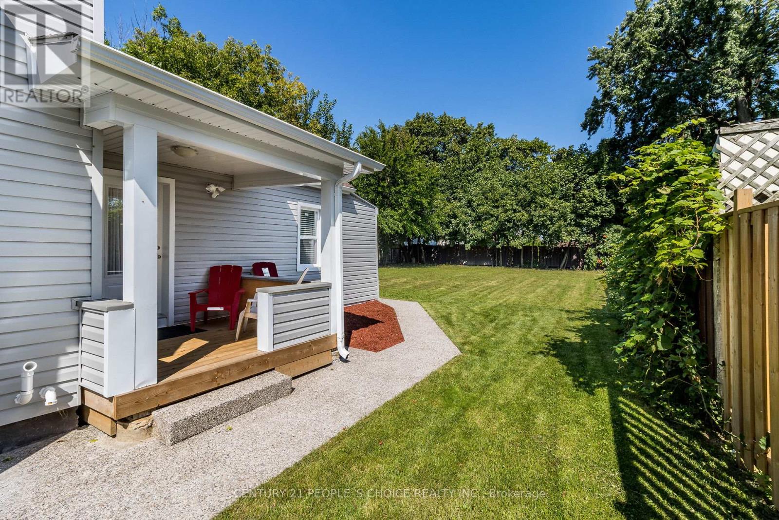 5057 Bridge Street, Niagara Falls, Ontario  L2E 2S7 - Photo 5 - X12661992