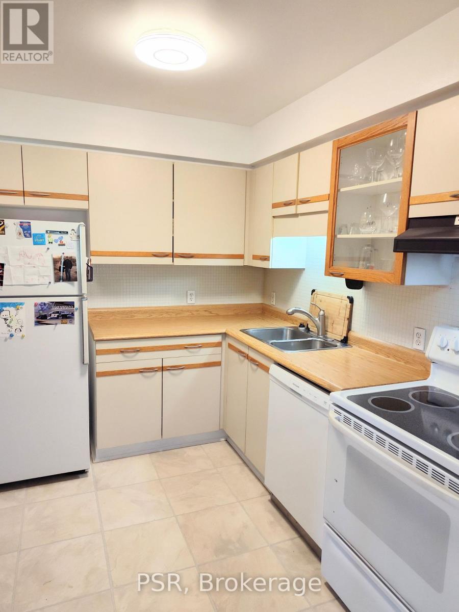 81 Brembel Street, Kitchener, Ontario  N2B 3T7 - Photo 6 - X12662050