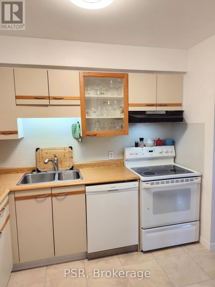 81 Brembel Street, Kitchener, Ontario  N2B 3T7 - Photo 7 - X12662050