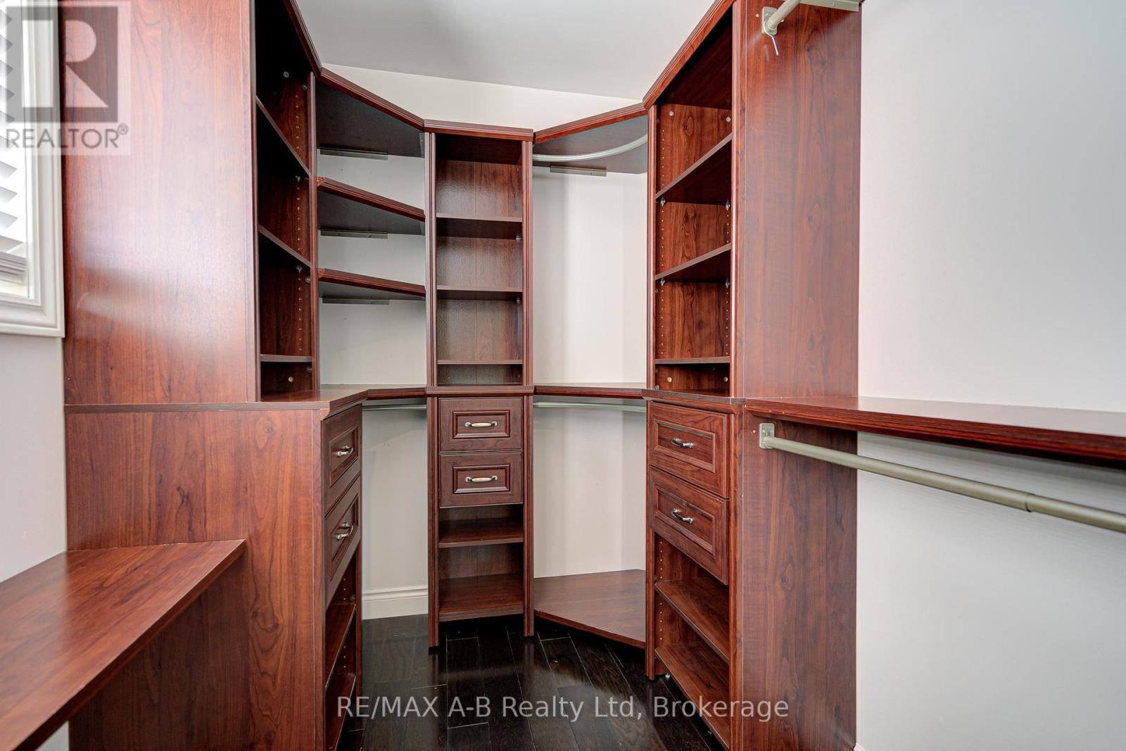 197 Trafalgar Street N, West Perth, Ontario  N0K 1N0 - Photo 28 - X12146166