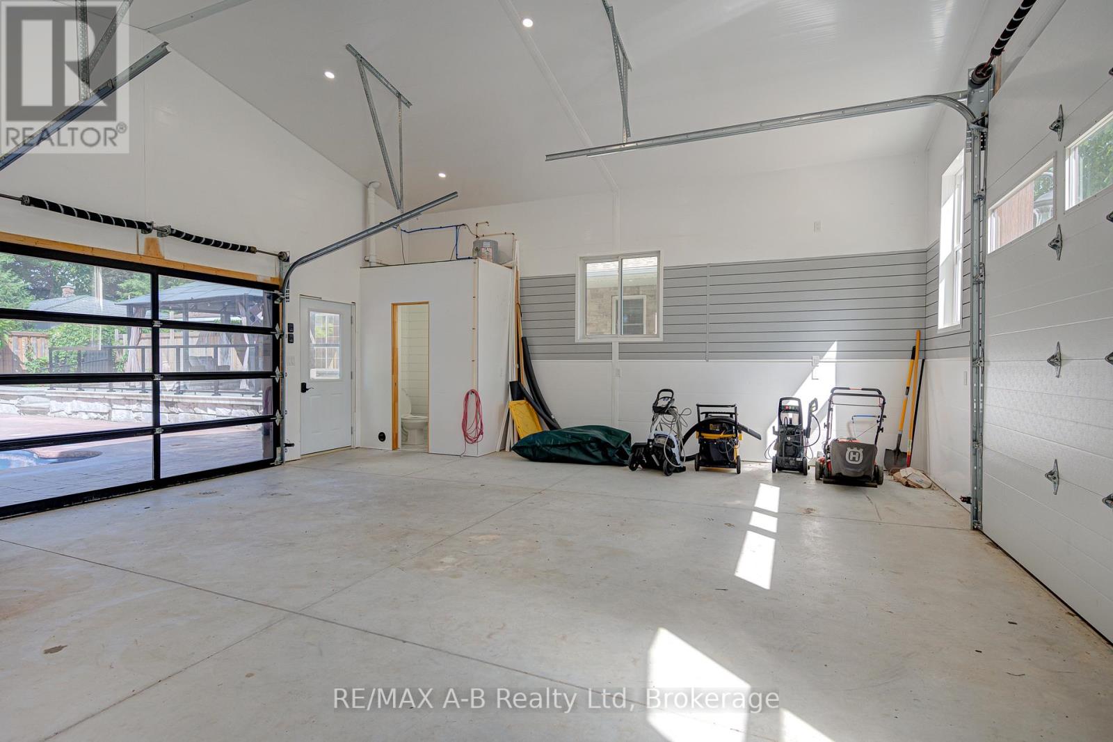 197 Trafalgar Street N, West Perth, Ontario  N0K 1N0 - Photo 38 - X12146166