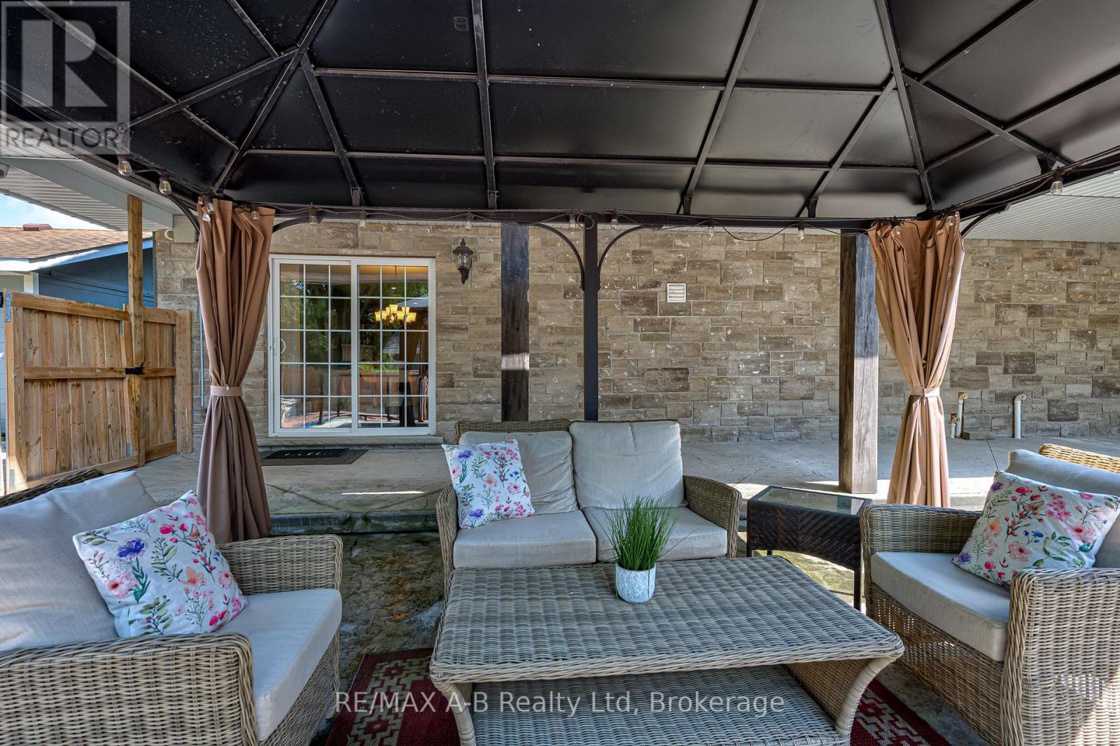 197 Trafalgar Street N, West Perth, Ontario  N0K 1N0 - Photo 36 - X12146166