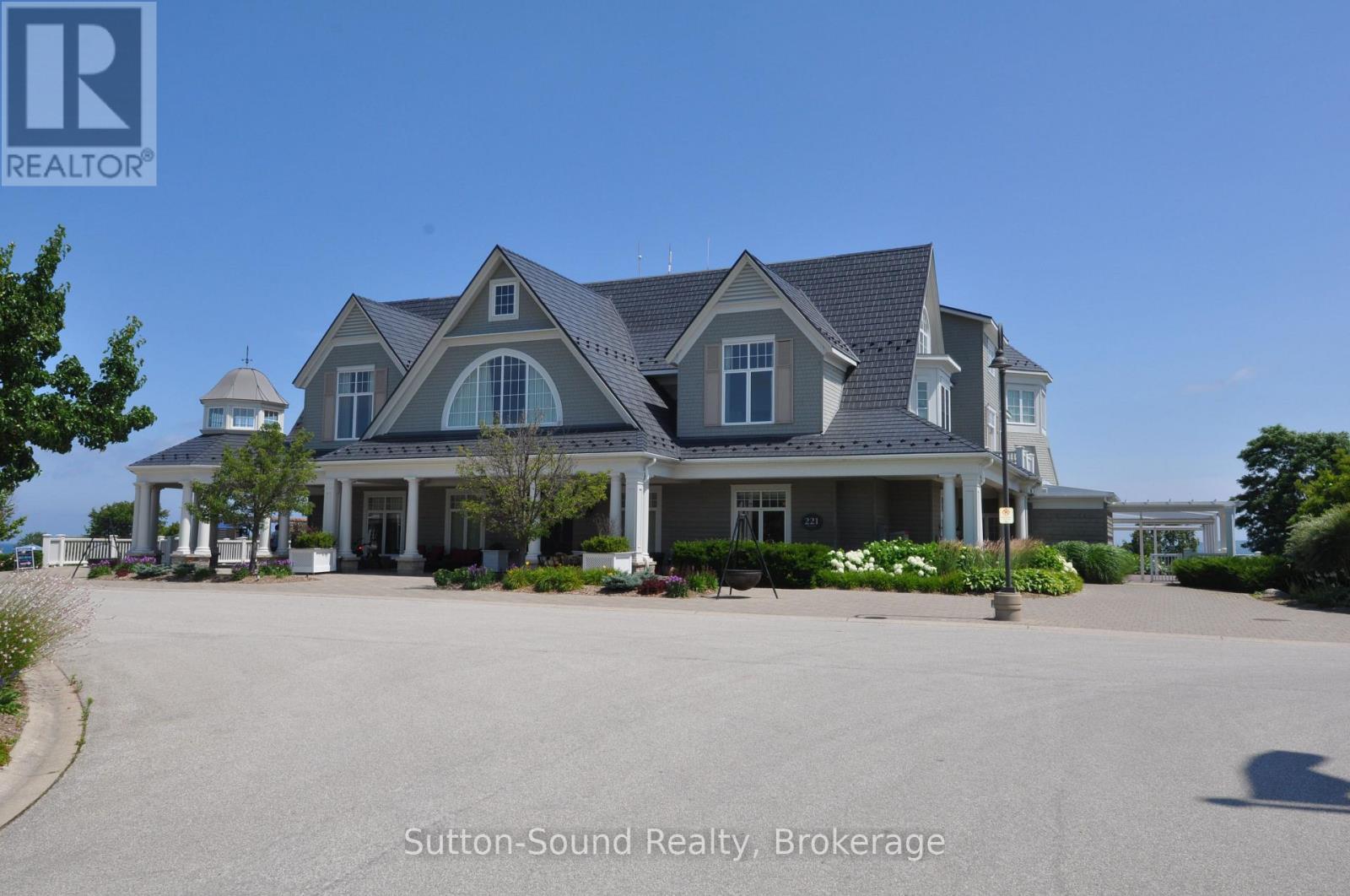 542 Punkinseed Lane, Georgian Bluffs, Ontario  N0H 1S0 - Photo 12 - X12310374