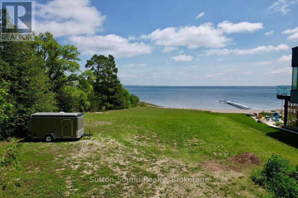 542 Punkinseed Lane, Georgian Bluffs, Ontario  N0H 1S0 - Photo 10 - X12310374