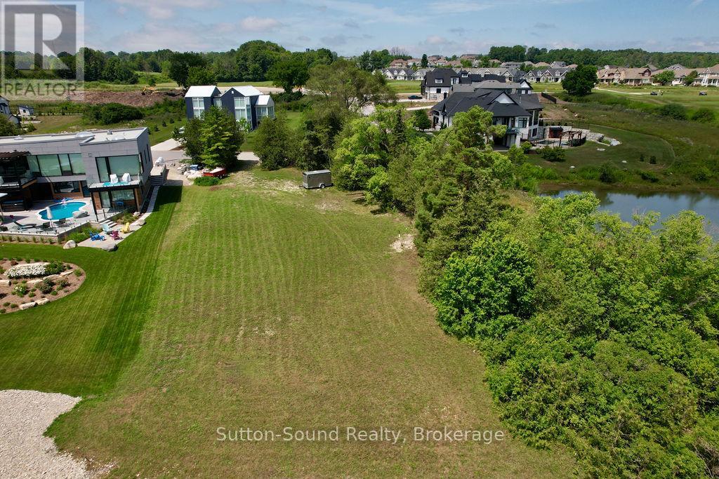 542 Punkinseed Lane, Georgian Bluffs, Ontario  N0H 1S0 - Photo 3 - X12310374