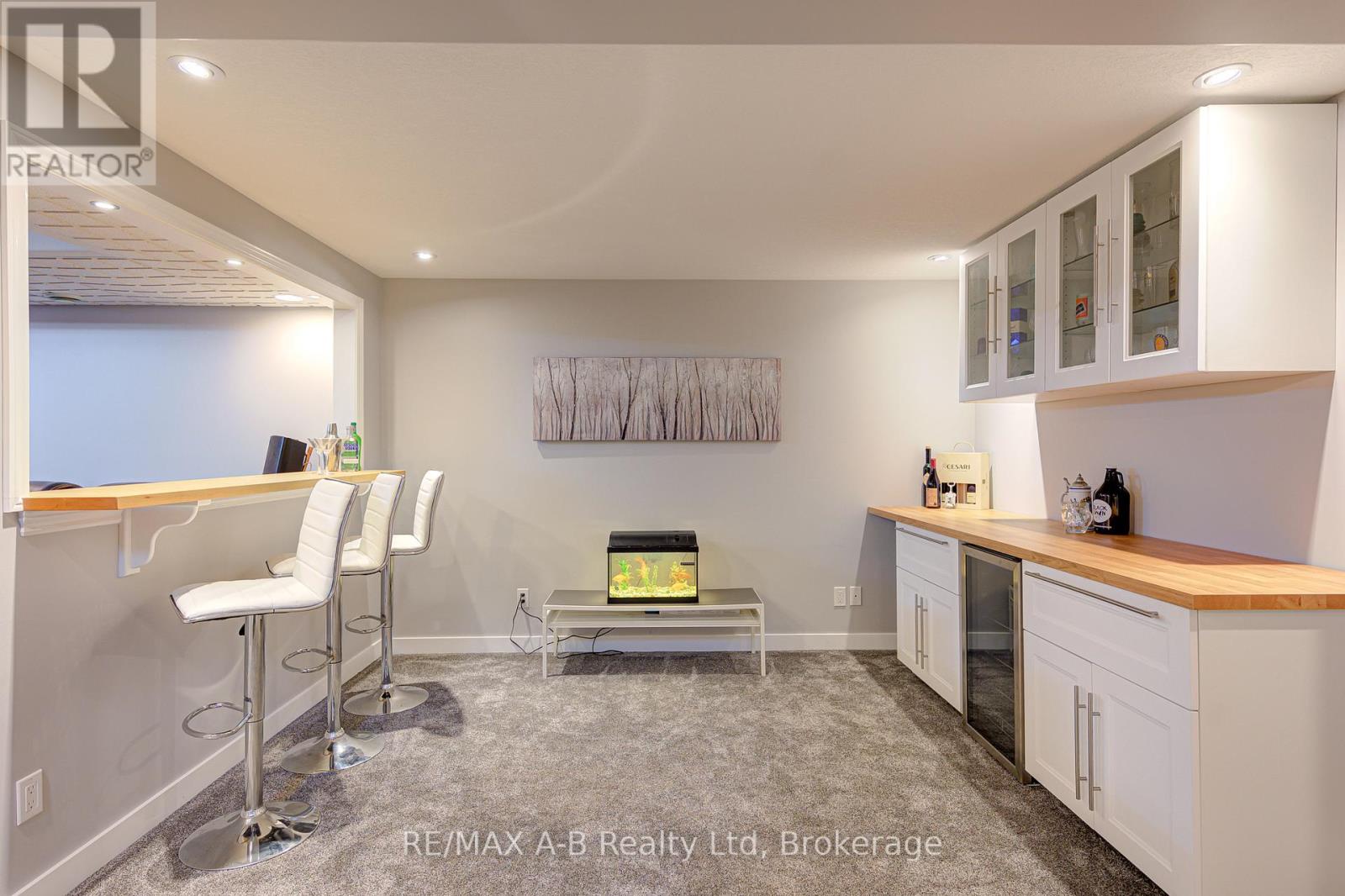 254 Boyce Street, Perth South, Ontario  N0K 1X0 - Photo 24 - X12428720