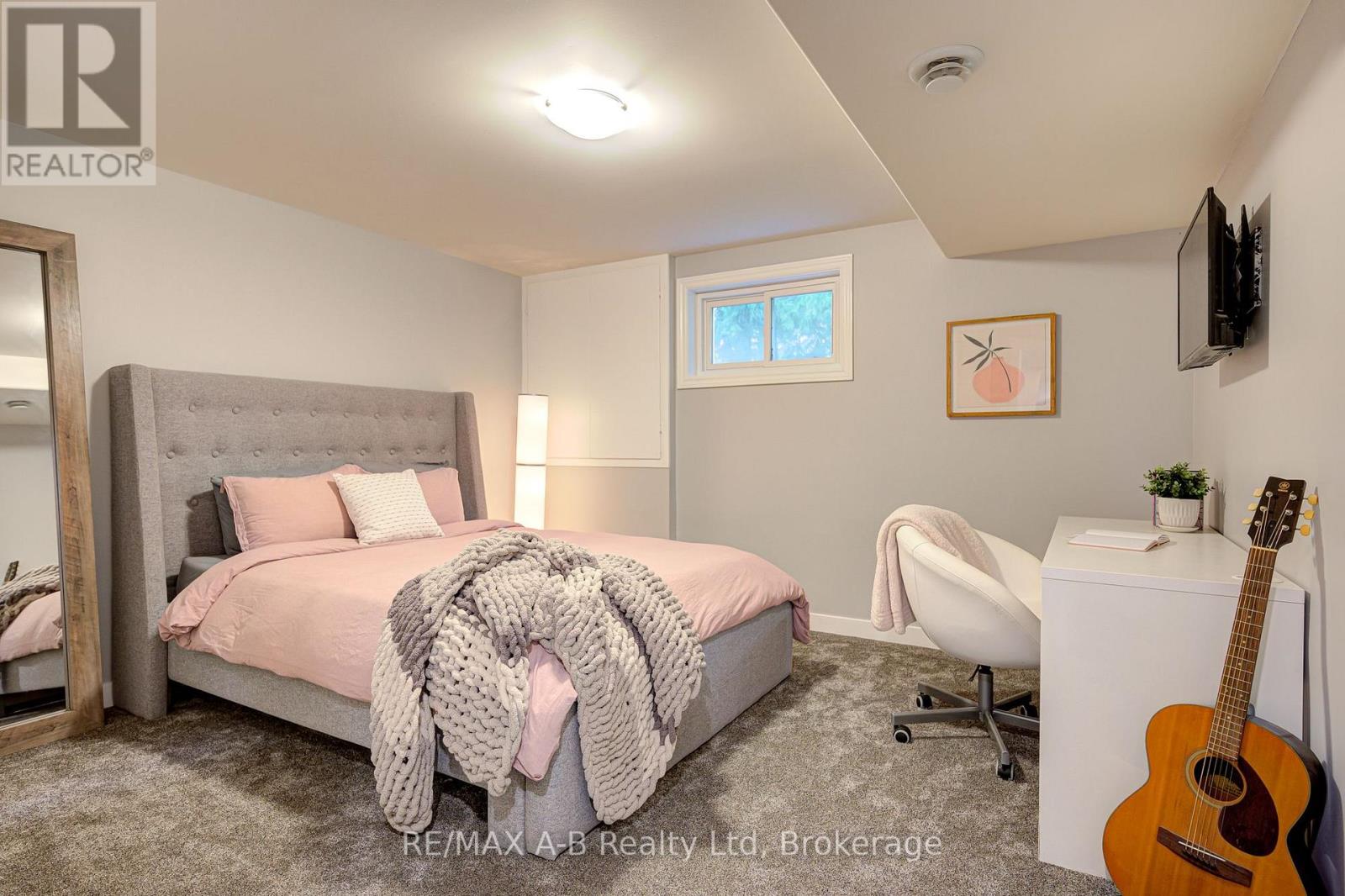 254 Boyce Street, Perth South, Ontario  N0K 1X0 - Photo 26 - X12428720