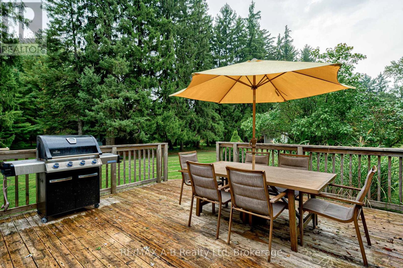 254 Boyce Street, Perth South, Ontario  N0K 1X0 - Photo 46 - X12428720